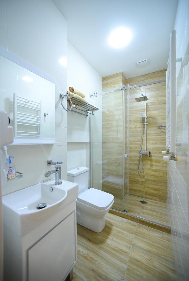 City Lux Hotel Tbilisi Exteriör bild