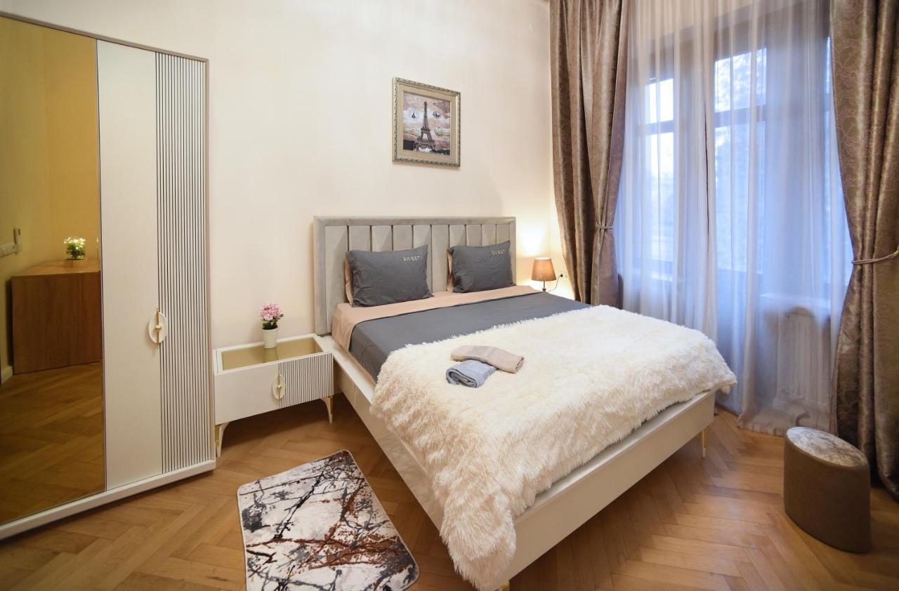 City Lux Hotel Tbilisi Exteriör bild