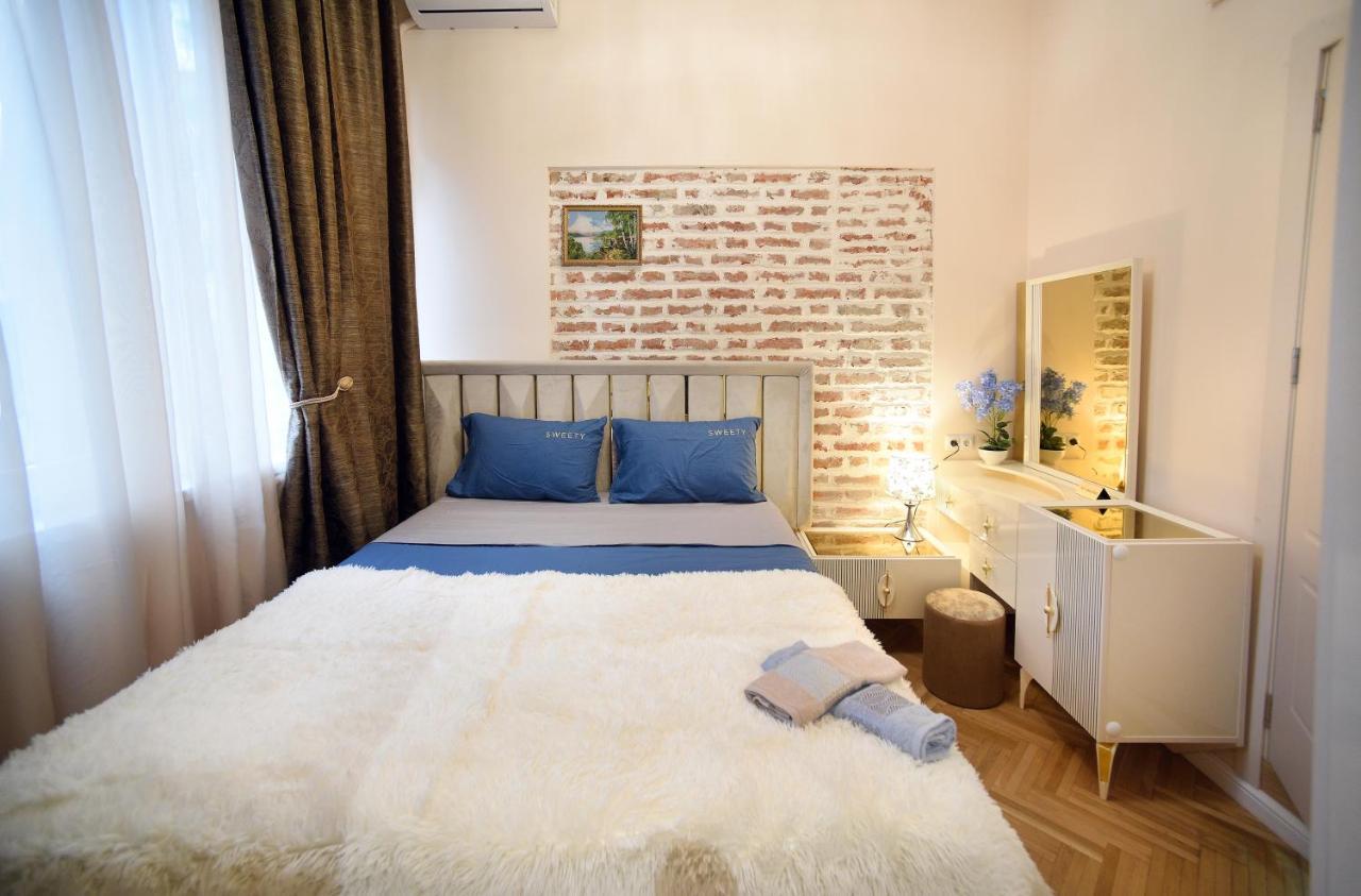 City Lux Hotel Tbilisi Exteriör bild
